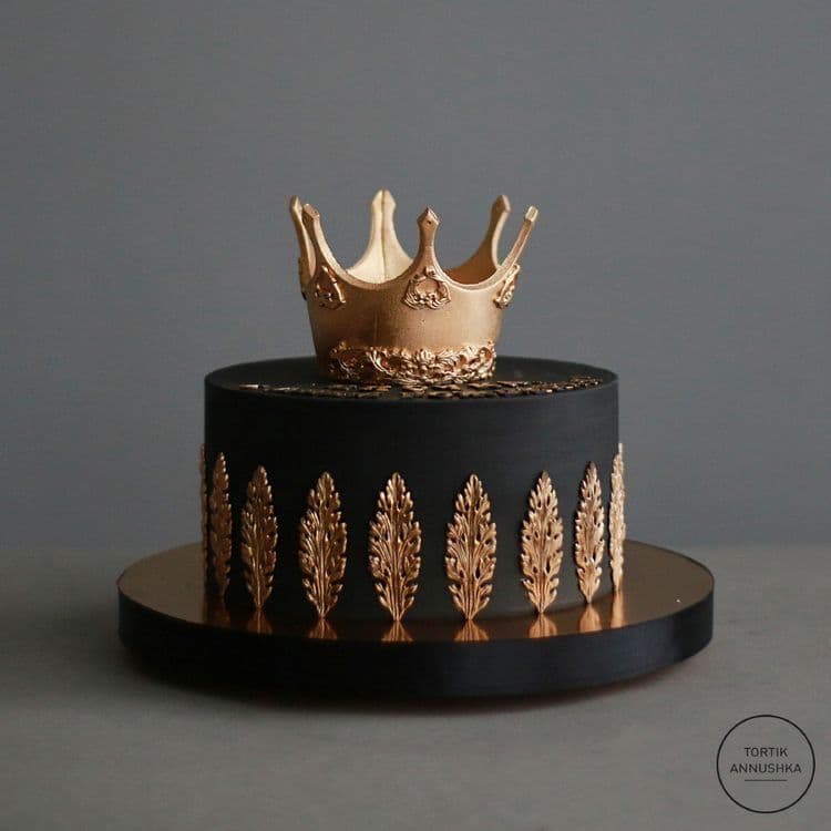 Chocolate Crown Birthday Cake
